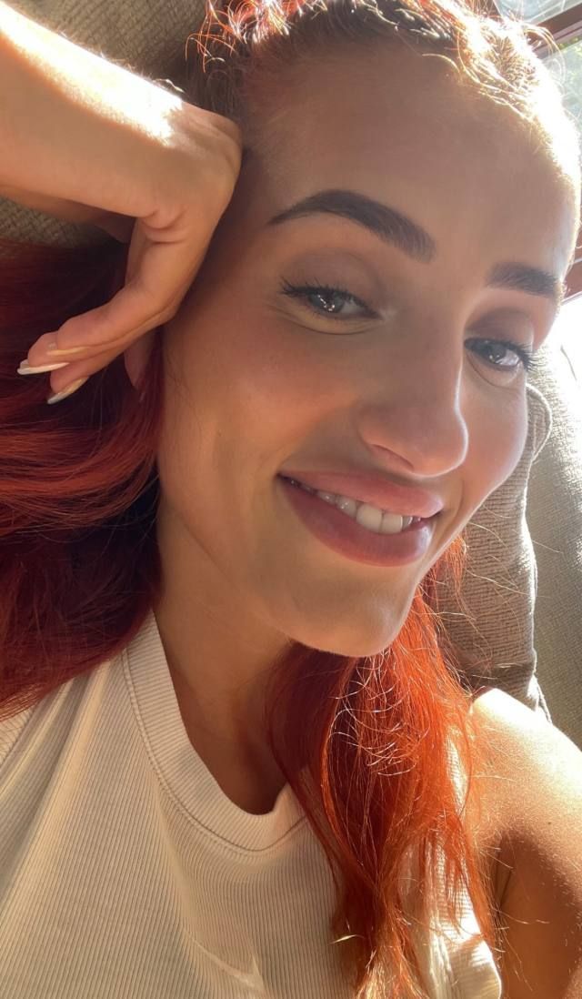 JUST A NORMAL LADY LOOKING FOR A REGULAR FUN MATE. MASSAGE,THERAPIST CATERING TO MEN WHO NEED A PROFESSIONAL MASSAGE IN A PER - Image 2